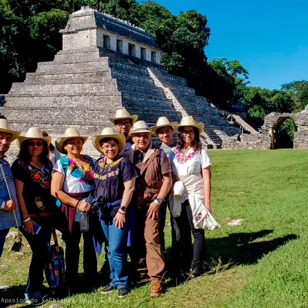 Zona Arqueologica de Palenque, Cascadas de Agua Azul y Misol-Ha