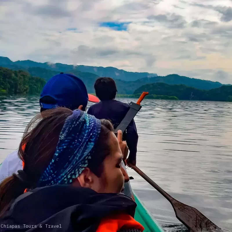 Descubre Nahá y Metzabok: Joyas Ocultas de la Selva Lacandona 2 D / 1 N