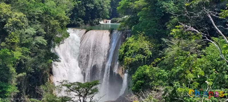 Cascada el Salto y Roberto Barrios - Tours Exprés