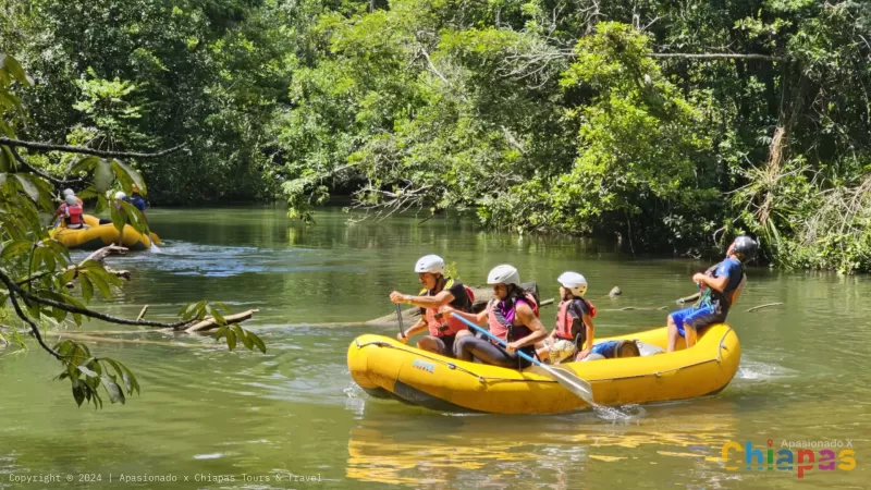 Aventura Extrema: Rafting en la Selva Lacandona desde Ocosingo