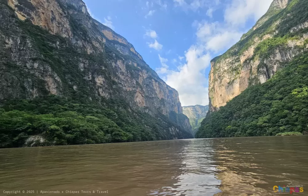 Cañón del Sumidero en Apasionado x Chiapas Tours & Travel Cañón del Sumidero en Apasionado x Chiapas Tours & Travel