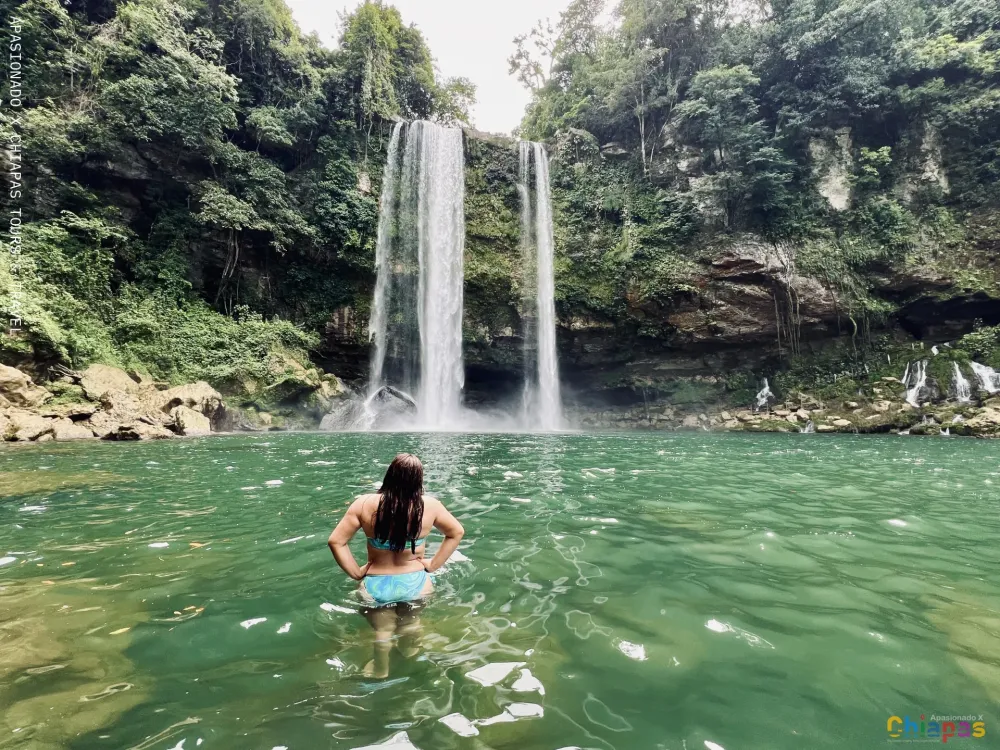 Cascadas de Misol Ha y Agua Azul Cascadas de Misol Ha y Agua Azul