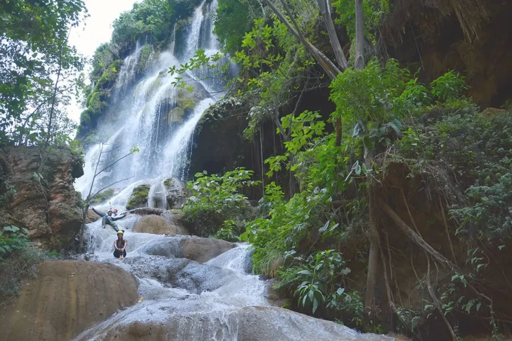 La Cascada Aguacero y su entorno natural