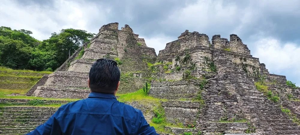 Aventura arqueológica en Toniná: Descubre su legado en piedra