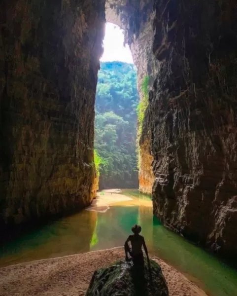 Viaje Cronológico: Desentrañando el Misterio del Arco Temporal