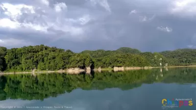 Laguna de Metzabok, vista amplia