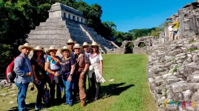 Conectando Épocas en la Zona Arqueologica de palenque