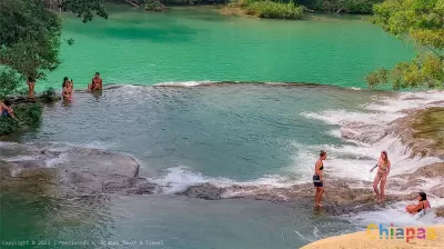 Zona Arqueológica Palenque y Cascada Roberto Barrios con traslado a San Cristóbal