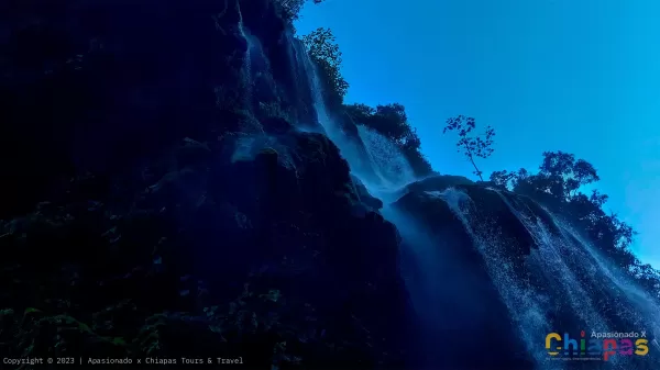 La Magia de la Cascada El Aguacero en Chiapas