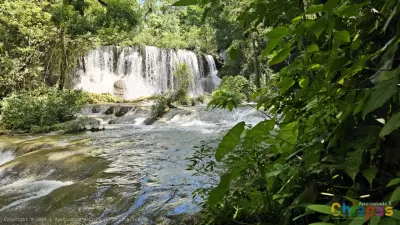 Nadar en la Cascada las Golondrinas Selva Lacandona