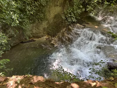 Vive una aventura inolvidable en la Cascada El Corcho y cenote