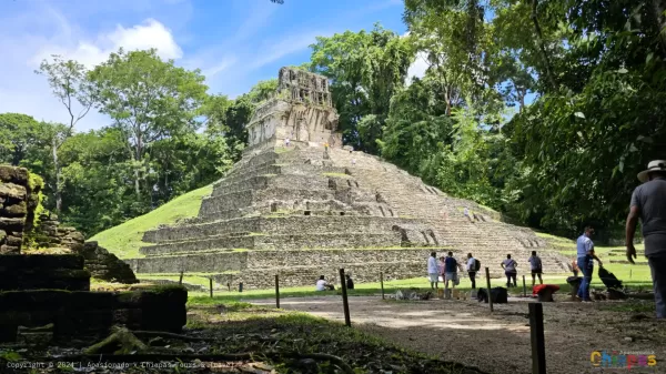 Descubre la Zona Arqueológica de Palenque