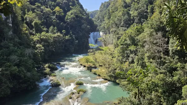 Cascada el Salto y Roberto Barrios - Tours Exprés